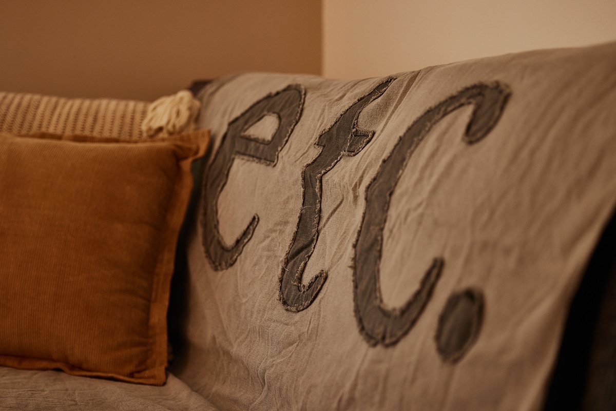 Popular Airbnb listing: Battery Point Edge in Battery Point