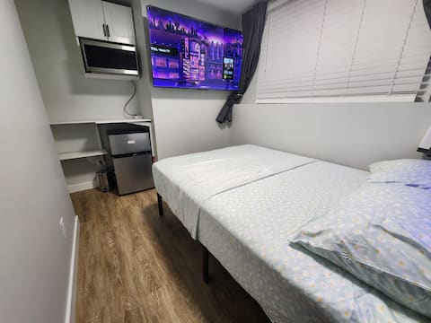 Popular Airbnb listing: (Private Entrance) Studio Suite in Evergreen in University Heights Sector