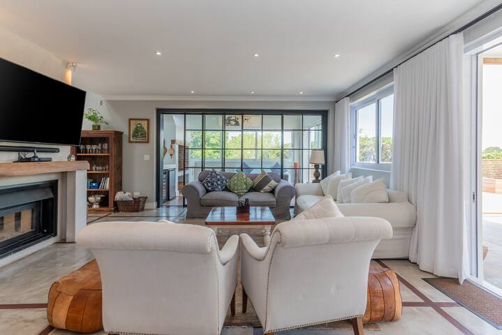 Long Beach View gallery image 2