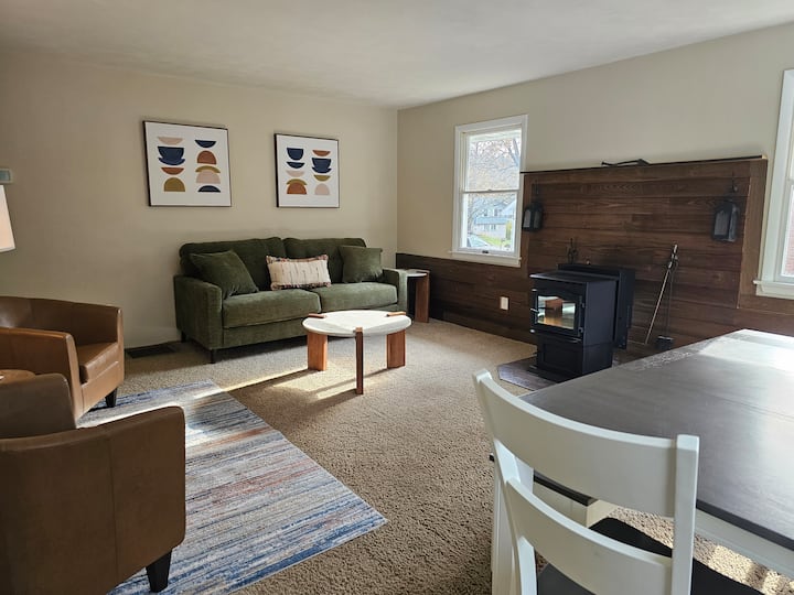 Spacious House W/ Pool & Hot Tub - State College, PA