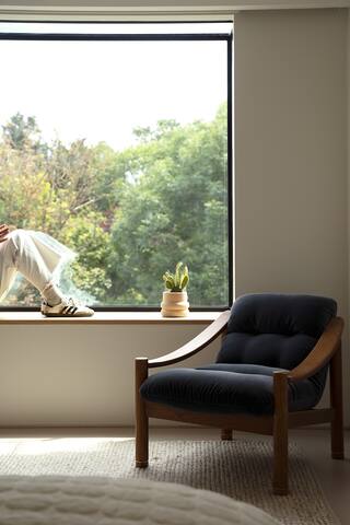 Luxury Victorian Home gallery image 5