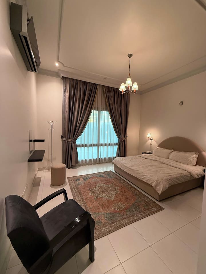 Chumba cha kulala kilicho na bafu la chumbani