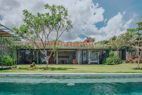 Villa Kura-Kura Sumberkima Hill