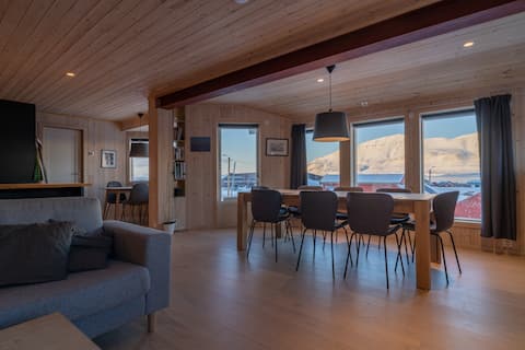 Spacious house with panoramic views