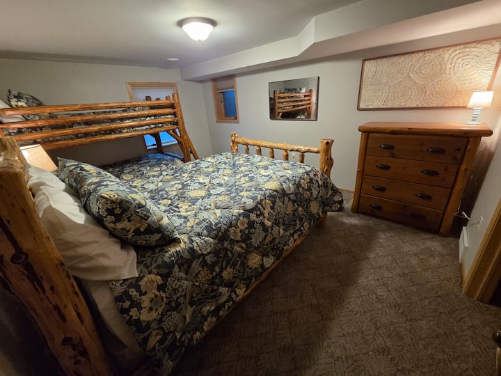 Queen with Twin Bunk