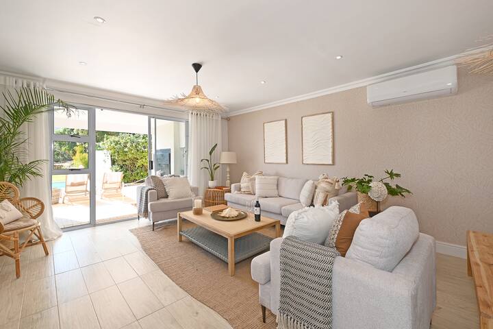 Stay Sensational – Magic Mountain Hideaway gallery image 4