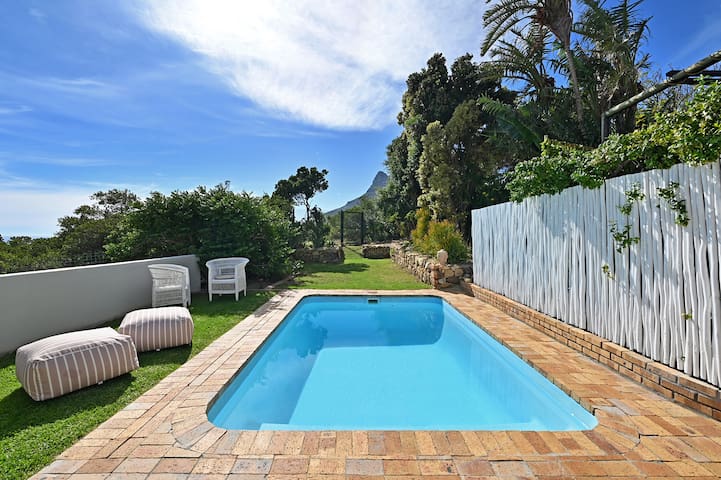 Stay Sensational – Magic Mountain Hideaway