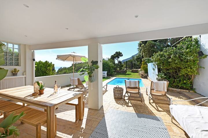 Stay Sensational – Magic Mountain Hideaway gallery image 3