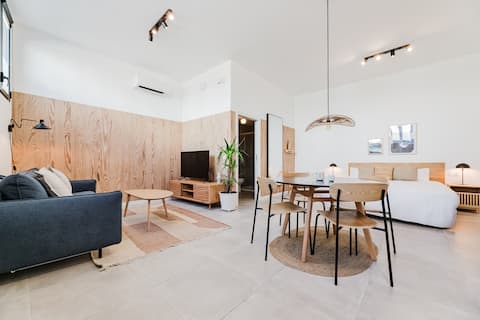 Popular Airbnb listing: Valencia | Accessible Studio in Patraix