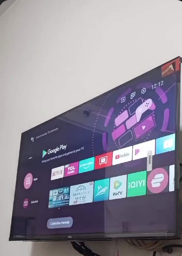 Smart TV with Netflix google play you tube 32 inches TCL