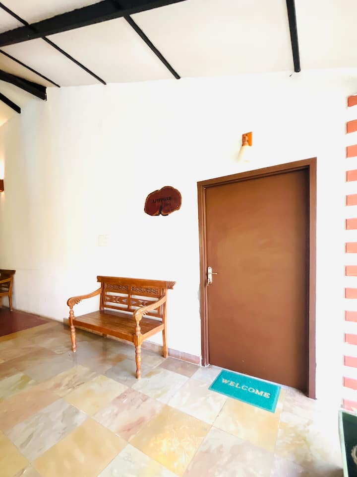 The Hideaway Hosur- Deluxe Non Ac Room - Hosur