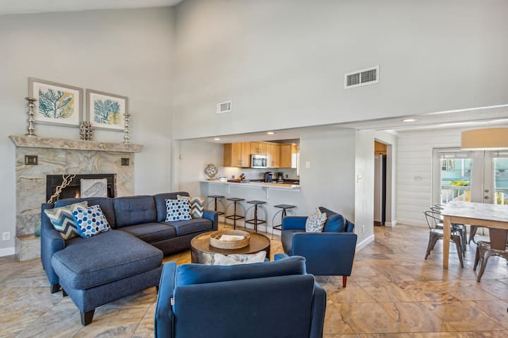 Beach Bliss With Private Pool - Pensacola Beach, FL