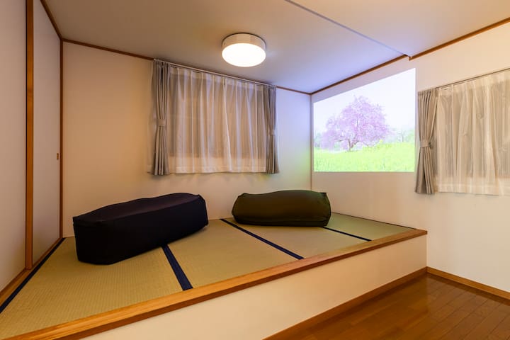 （人気エリア）渋谷駅まで電車で4分/ベッド14台/最大30人まで宿泊可能/一軒家貸切/ファミリー歓迎 gallery image 2