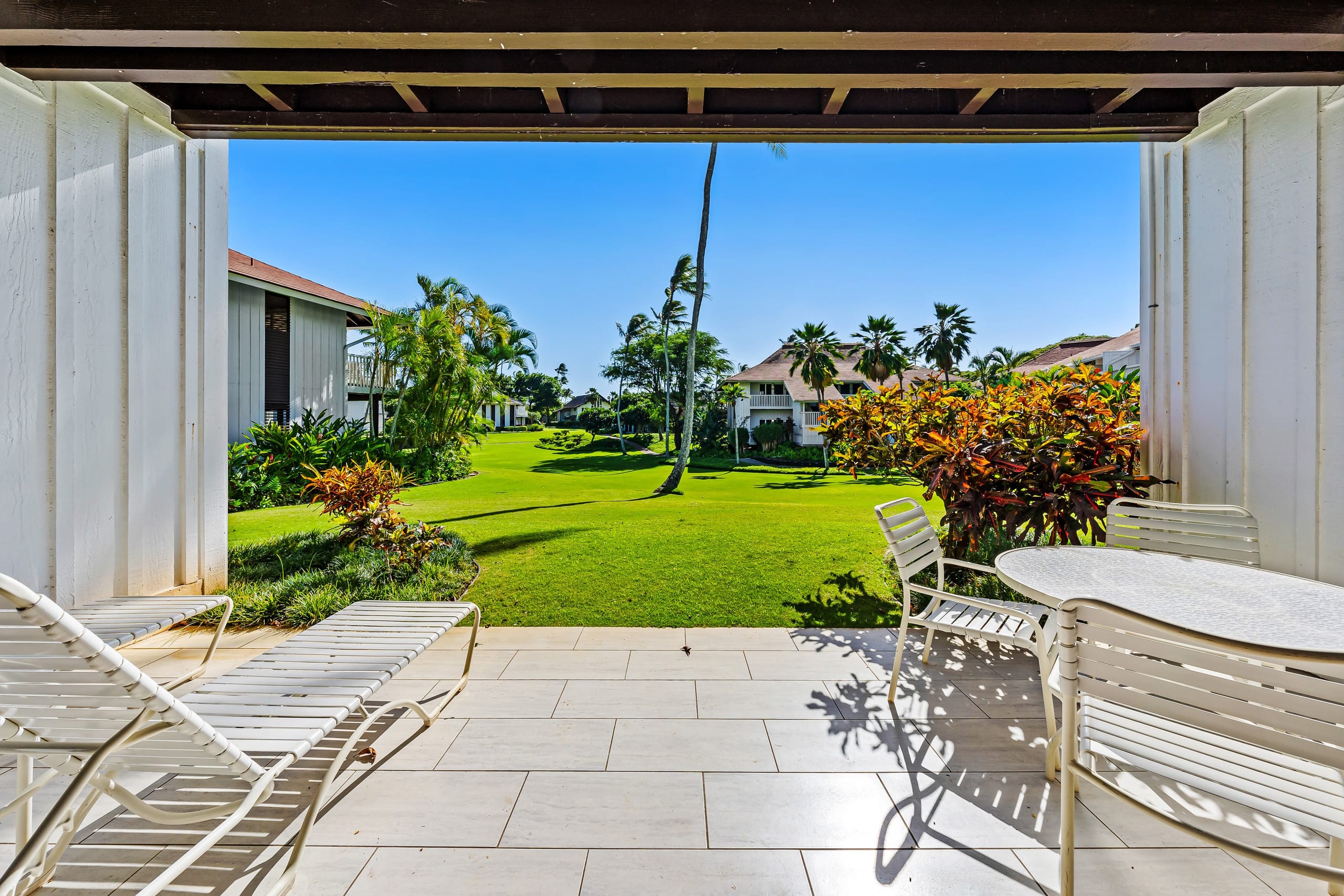 A/C, Gourmet Kitchen, Pool, King Bed, Grnd Flr - Photo 17