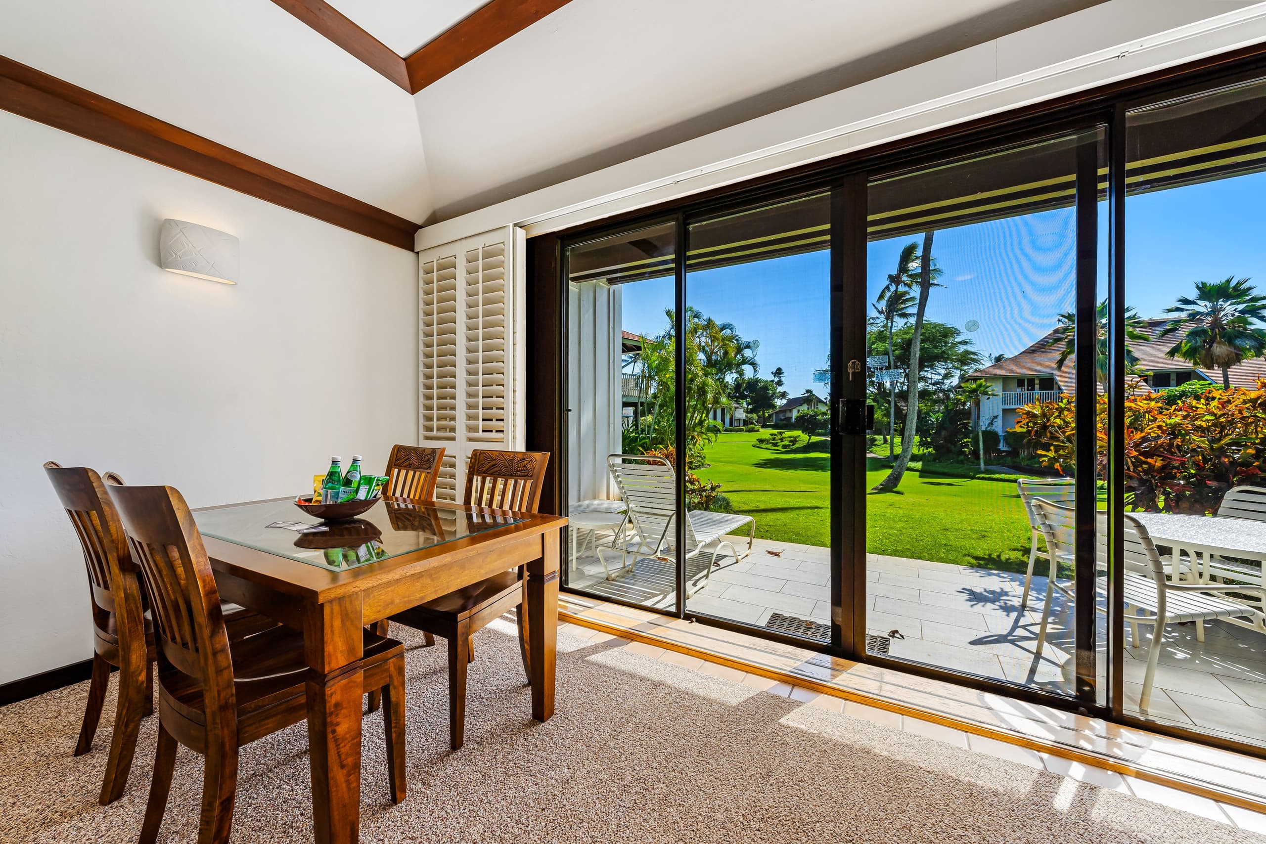 A/C, Gourmet Kitchen, Pool, King Bed, Grnd Flr - Photo 10
