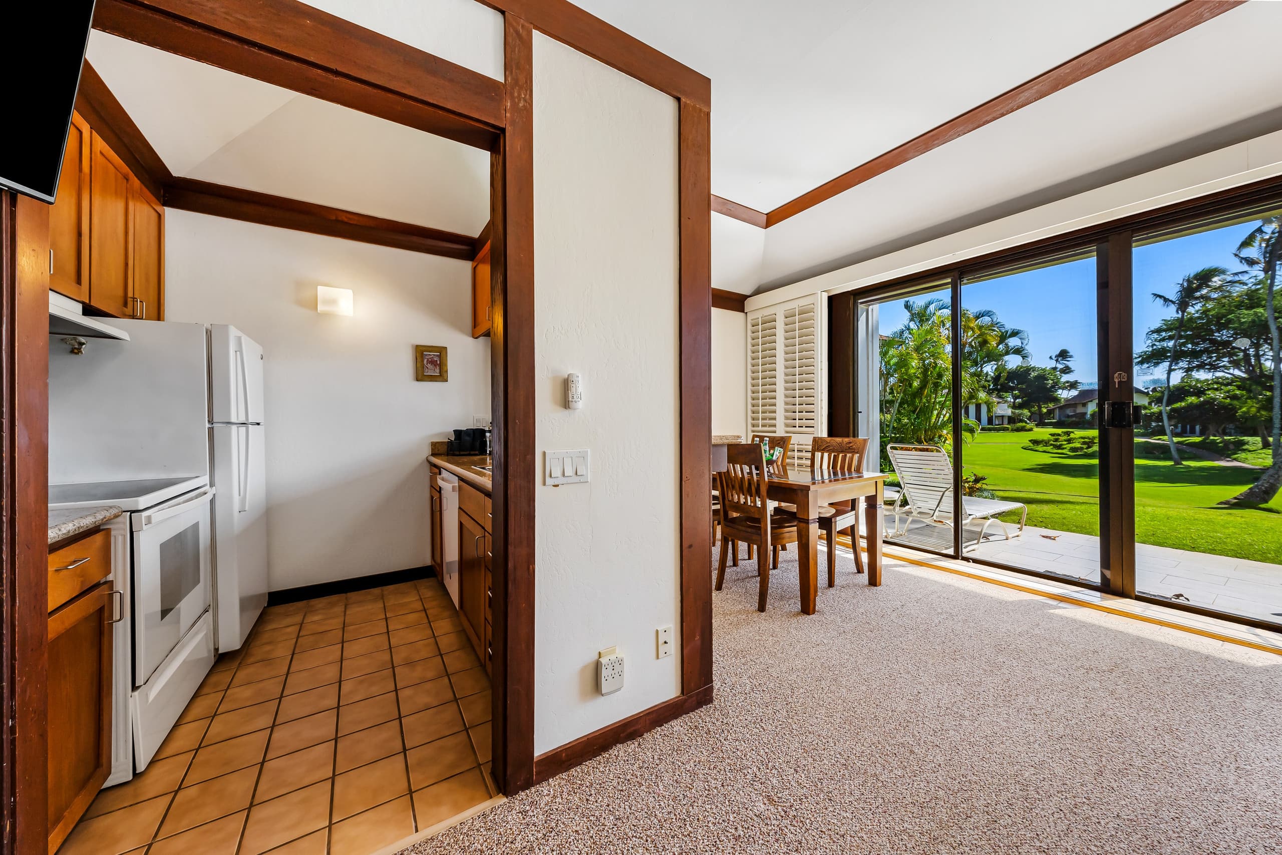 A/C, Gourmet Kitchen, Pool, King Bed, Grnd Flr - Photo 23