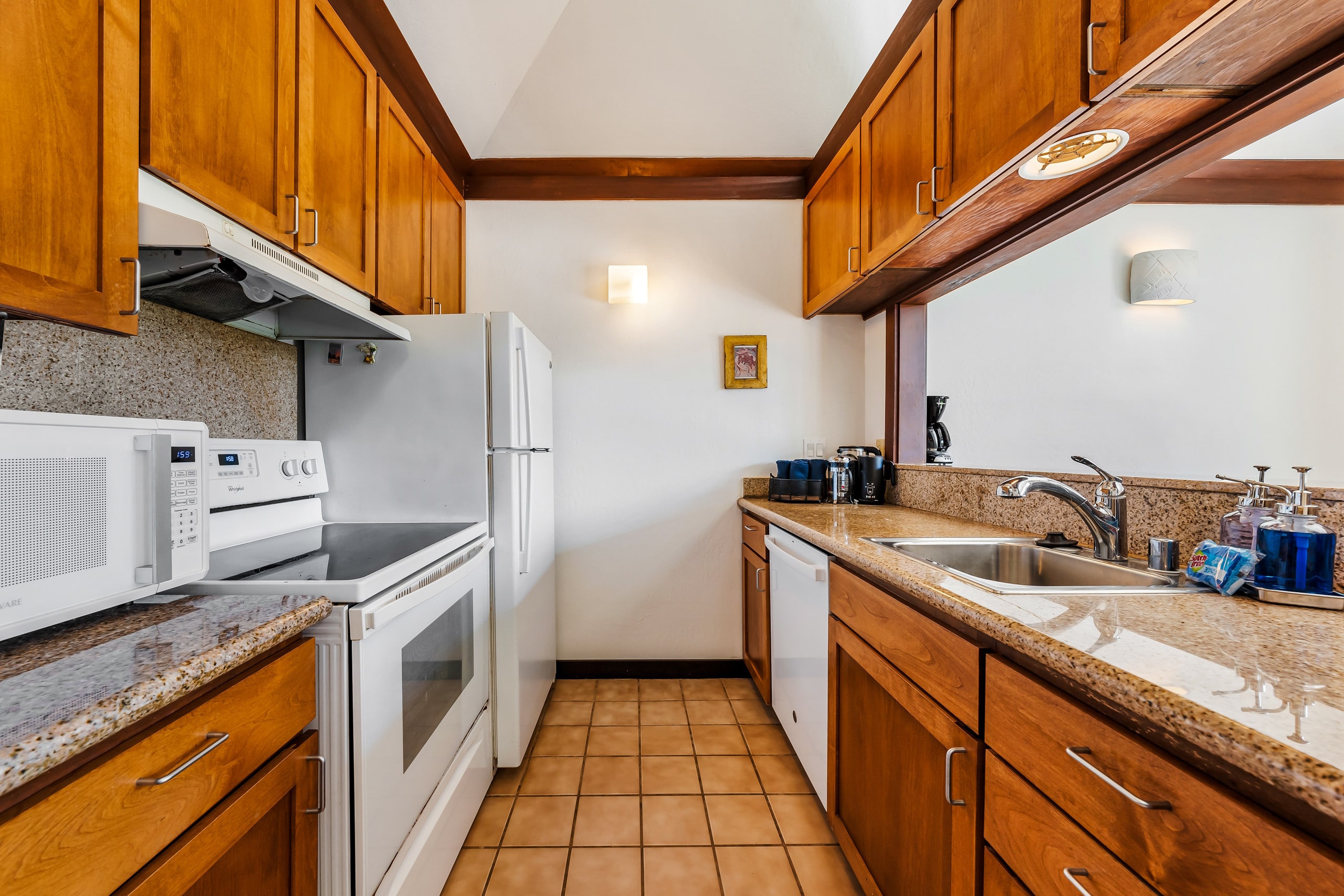 A/C, Gourmet Kitchen, Pool, King Bed, Grnd Flr - Photo 6