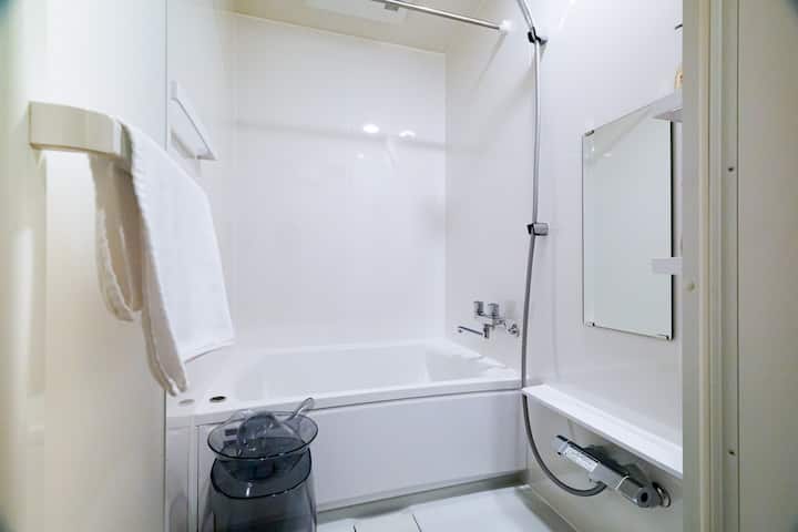 1階のバスルーム