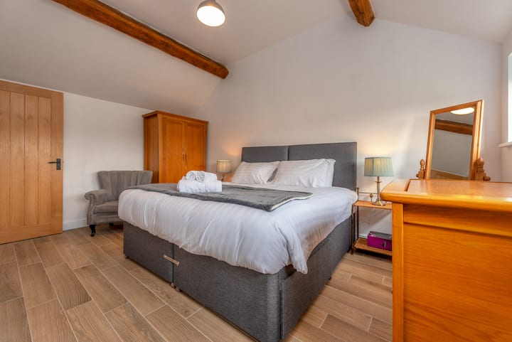 Chumba cha kulala cha ghorofa ya chini