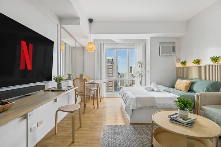 Chic Condo Oasis - Across Shangri-la, Sm Megamall - Ortigas Center