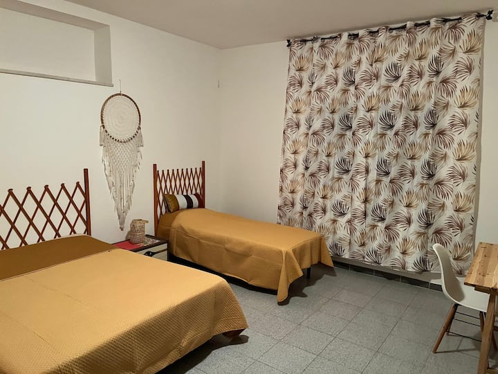 საძინებელი 4