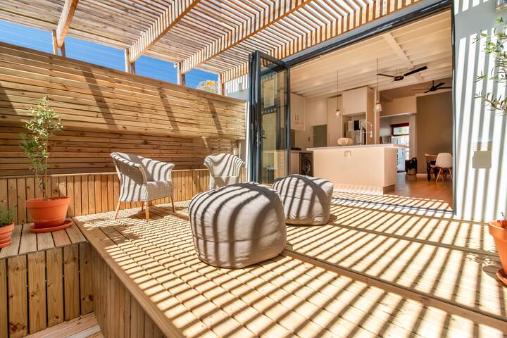 Beautiful old Victorian home gallery image 5