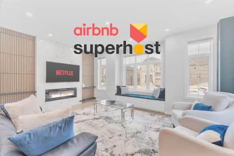 Luxury 4BR Stay by GO Train • Spacious & Elegant