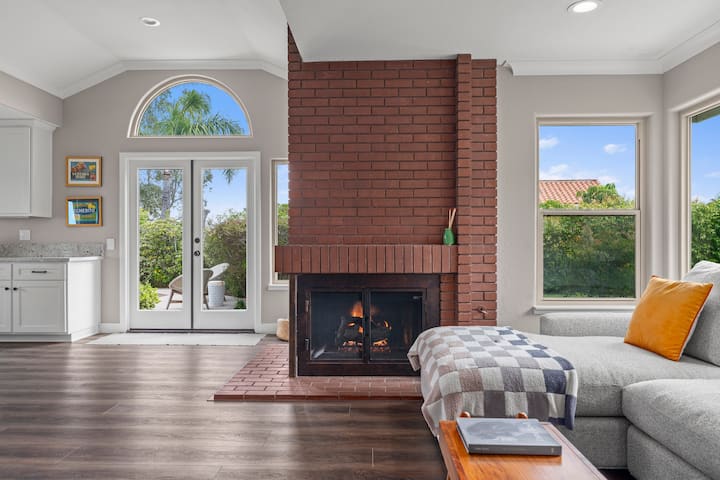 Stunning Designer Retreat In Beautiful Bonita - Chula Vista, CA