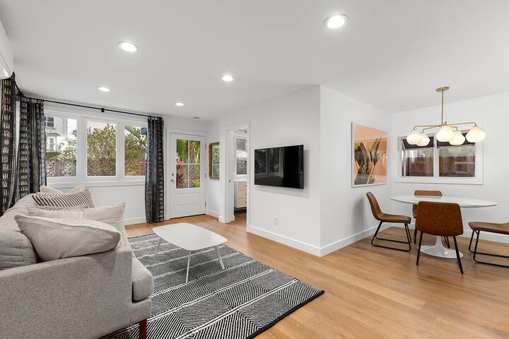 Steps from Both Ocean and Bay! gallery image 3