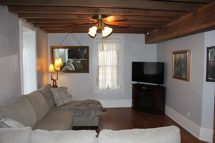 Historic Aderholdt Mill Residence - Jacksonville, AL