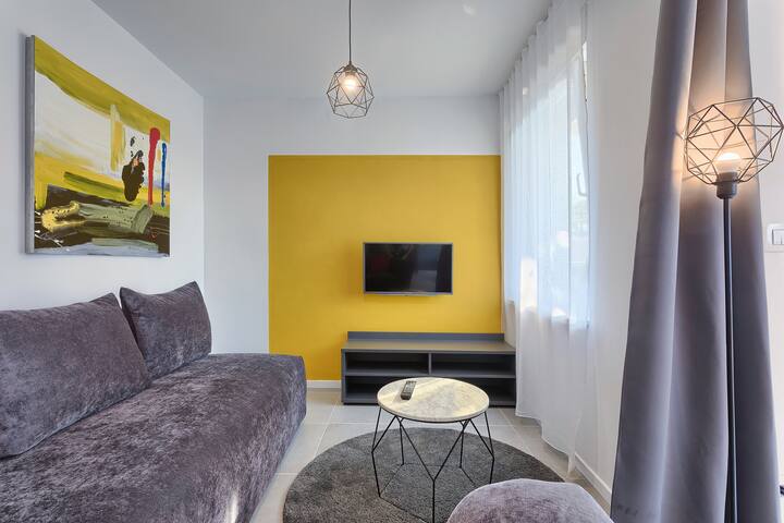 Poolside Apt, Walk To The Beach1 - Pula