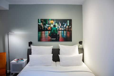 have-a-nice-Stay - Souterrain, Kino, nahe U-Bahn