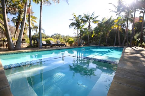 The Ravenwood Estate / Country Chic Oasis/Spa-Pool