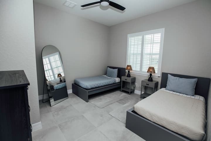 საძინებელი 4