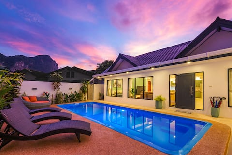 Oasis 4BR Private Pool Villa in central Ao Nang