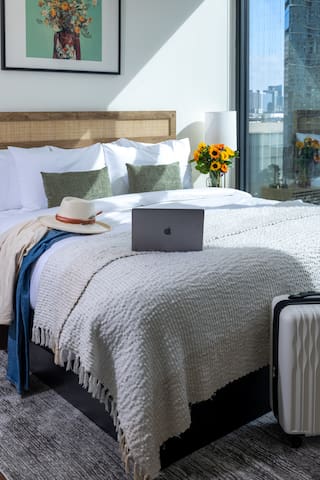 Kasa Little Italy | 2BD, San Diego Bay Views