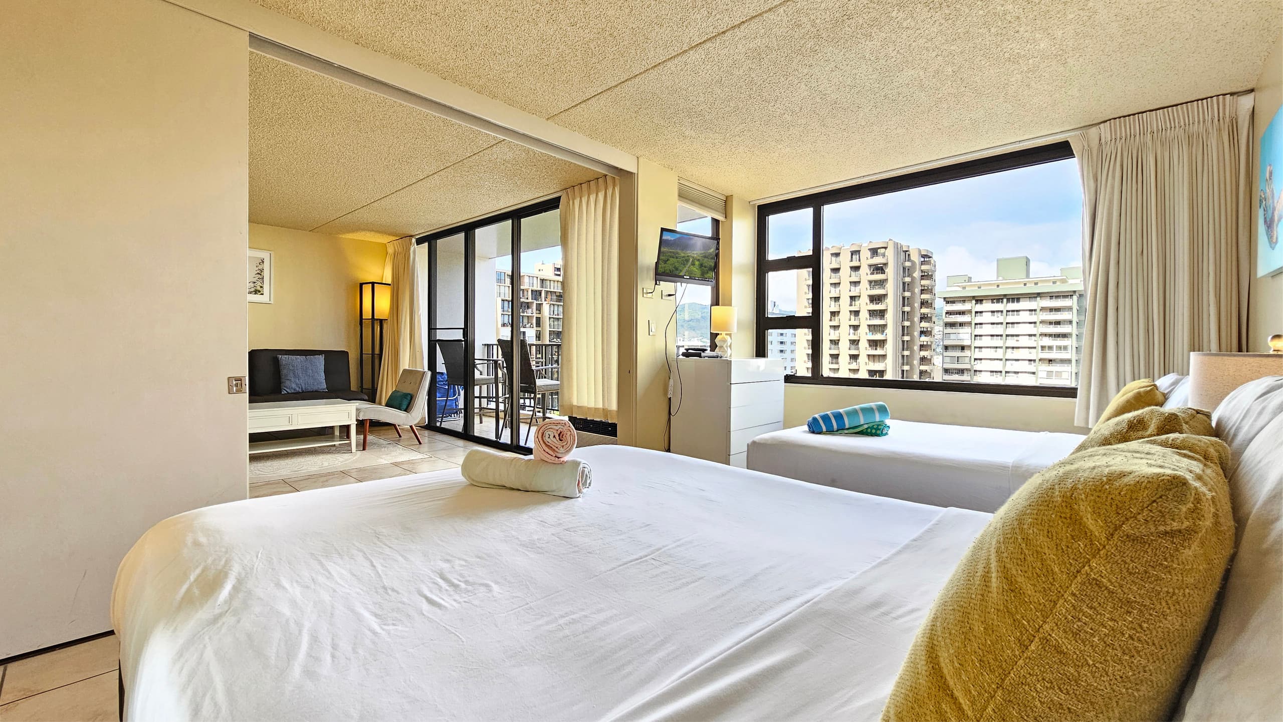 WB 1011 - T2 Queen, Full, & Futon +1 Free Parking - Image 15