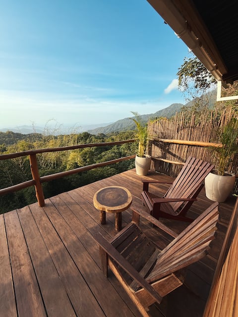 La Casa del Mono Deluxe Cabin