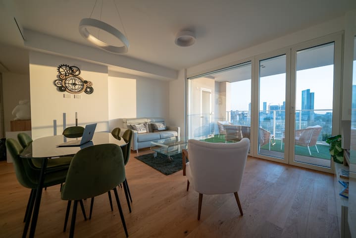 Luxury 11° level • 110m² • Pool • Gym e Parking gallery image 3