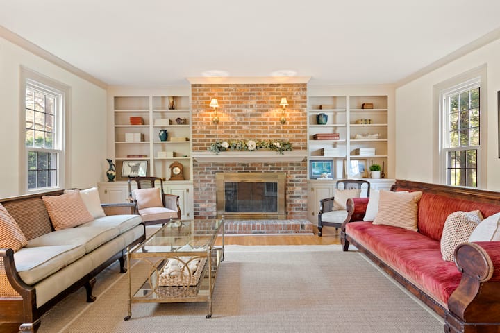 Stunning Home W/private Pool, Garden & Firepit - Salisbury, MD