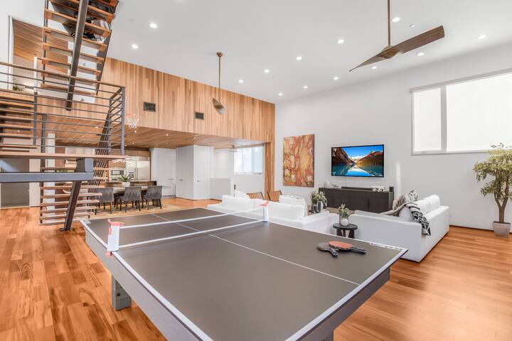 Breathtaking Beach Villa in the Heart of Venice gallery image 5