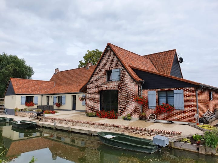 On the path to paradise 10-person 4* gîte
