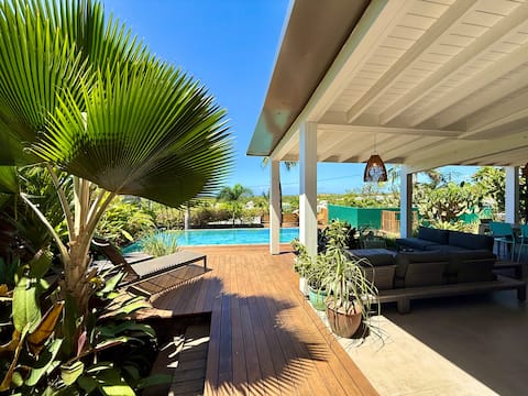 Villa Acacias. Pool & panoramic view