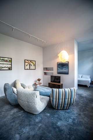 Loft Baldovini, stylish, spacious, private parking