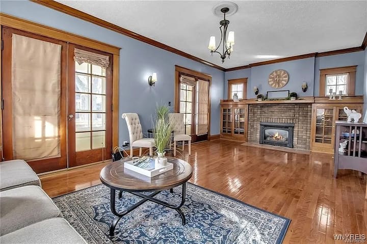 Spacious Sweet Home In Niagara Falls Ny - Niagara Falls
