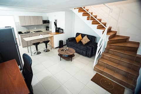 Popular Airbnb listing: Duplex, 2 Bedrooms · 2 Bathrooms · Parking · A/C · 300 Mbps in Prados Del Norte