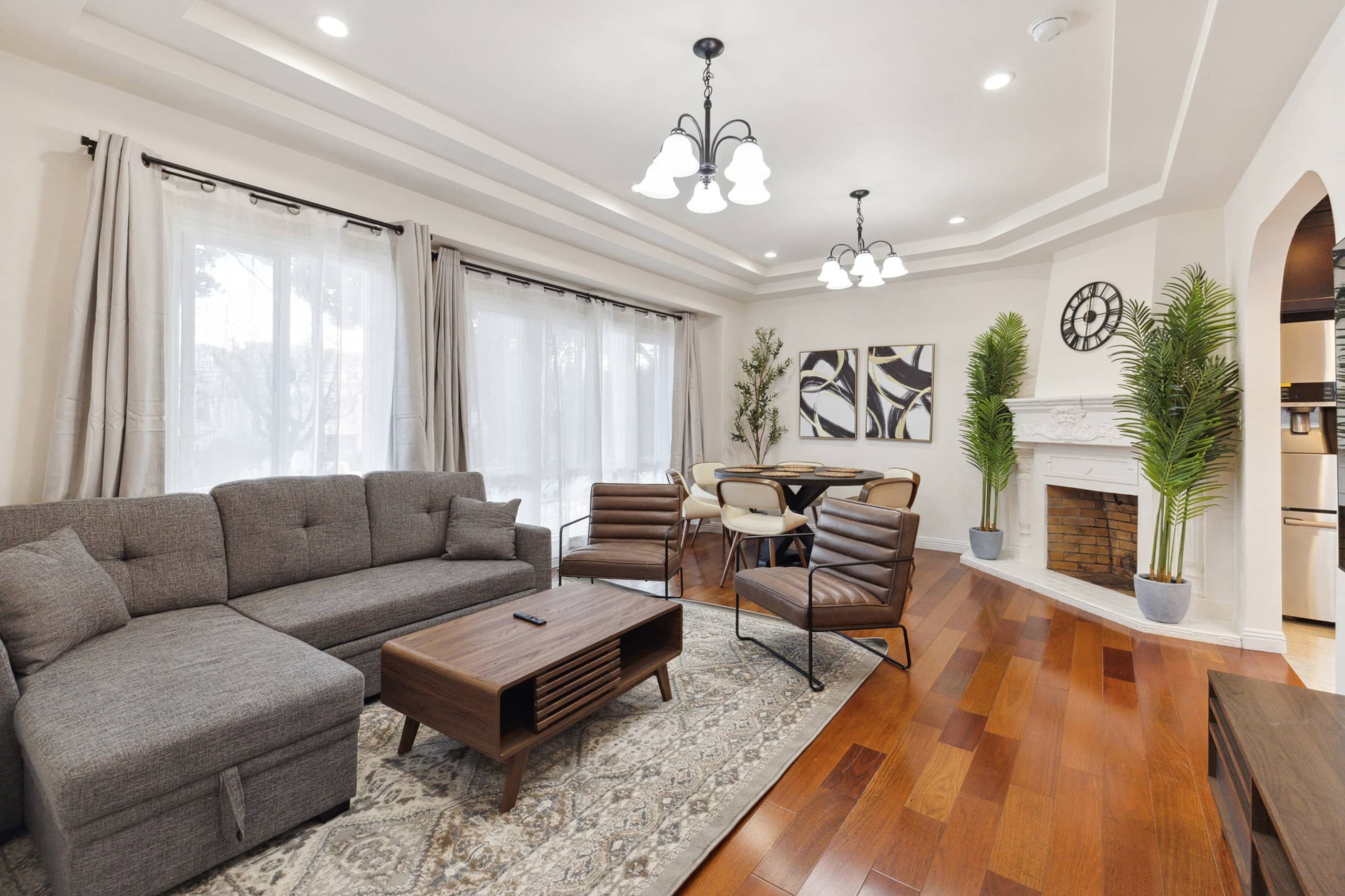 Home in San Francisco · ★4.95 · 3 bedrooms · 3 beds · 2.5 baths - Image 1