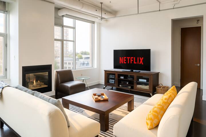 50% off Jan-Apr Huge 1900ft 2B+2B Loft @ King West gallery image 2