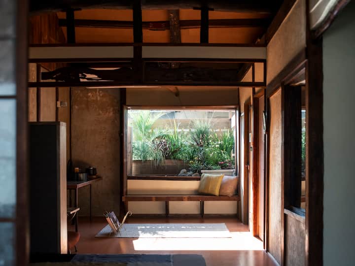 Restored Home By Travel Lover Carpenter & Designer - Osaka
