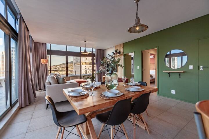 The Fountains Penthouse gallery image 4